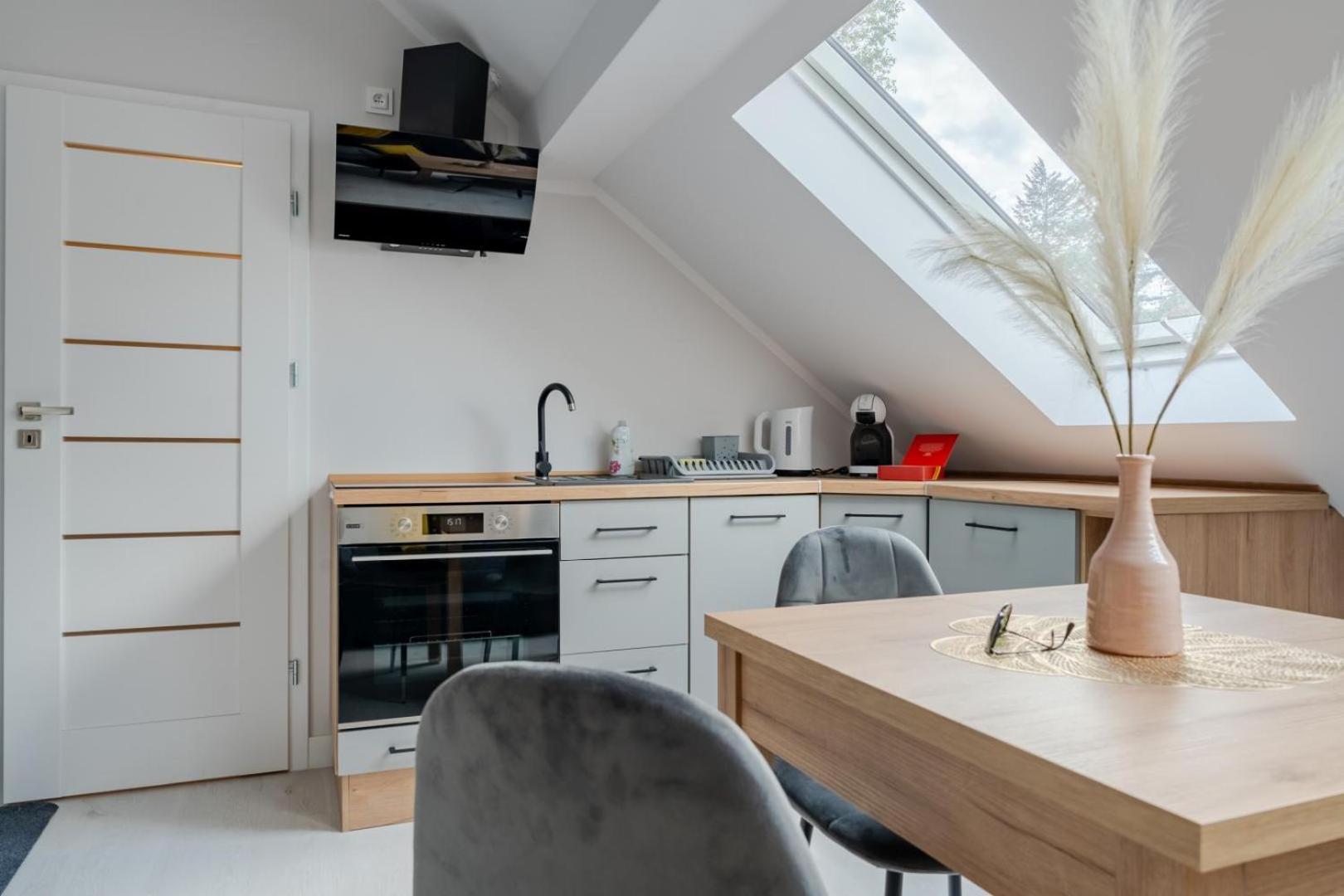 Apartamenty Ok'S - Blisko Centrum W Pelni Wyposazone - By Spaceapart Jelenia Góra Eksteriør billede